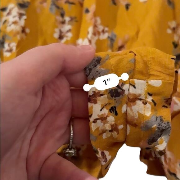 RTR Flynn‎ Skye Justine Mustard Yellow Floral Puff Sleeve Romper Sz M NEW - Picture 11 of 11